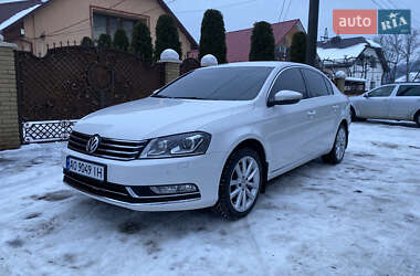 Седан Volkswagen Passat 2011 в Сваляві