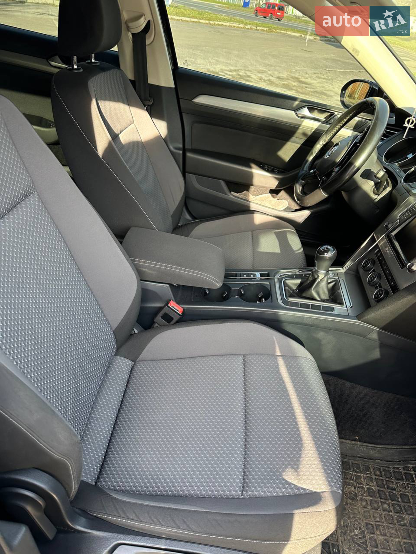 2015 Volkswagen Passat - мініатюра 13