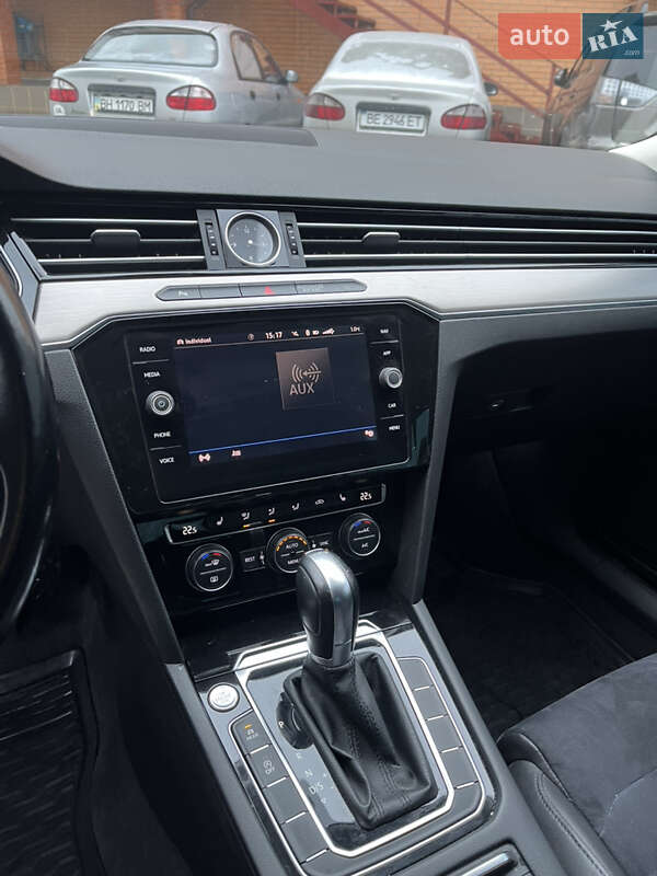 Седан Volkswagen Passat 2018 в Южноукраинске