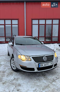 Универсал Volkswagen Passat 2007 в Здолбунове