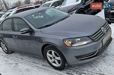 Седан Volkswagen Passat 2013 в Киеве