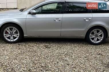 Универсал Volkswagen Passat 2011 в Калуше