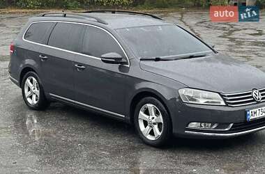 Универсал Volkswagen Passat 2011 в Житомире