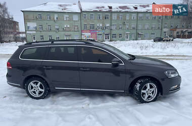 Универсал Volkswagen Passat 2011 в Казатине