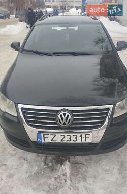 Універсал Volkswagen Passat 2005 в Глухові