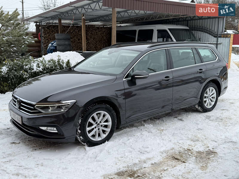 Volkswagen Passat 2021