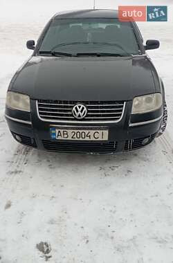 Седан Volkswagen Passat 2003 в Гайсине