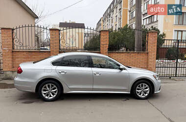 Седан Volkswagen Passat 2015 в Одесі