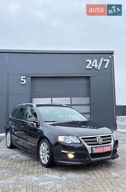 Універсал Volkswagen Passat 2010 в Одесі
