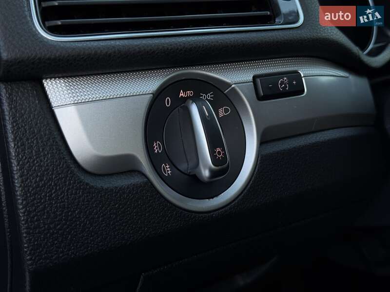 Седан Volkswagen Passat 2015 в Киеве фото 20 Седан Volkswagen Passat 2015 в Киеве