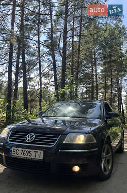 Седан Volkswagen Passat 2004 в Львові