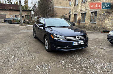 Седан Volkswagen Passat 2012 в Дубровице