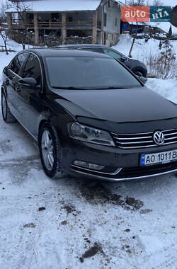 Седан Volkswagen Passat 2012 в Кам'янці-Бузькій