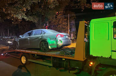 Седан Volkswagen Passat 2012 в Днепре