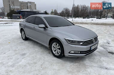 Седан Volkswagen Passat 2018 в Черкасах