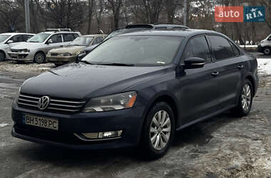 Седан Volkswagen Passat 2015 в Києві
