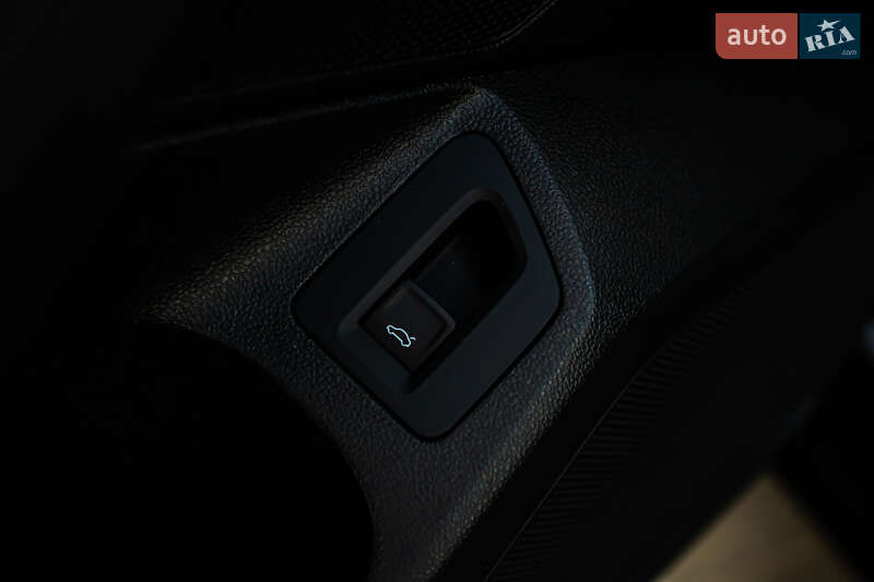 Универсал Volkswagen Passat 2019 в Луцке фото 58 Универсал Volkswagen Passat 2019 в Луцке