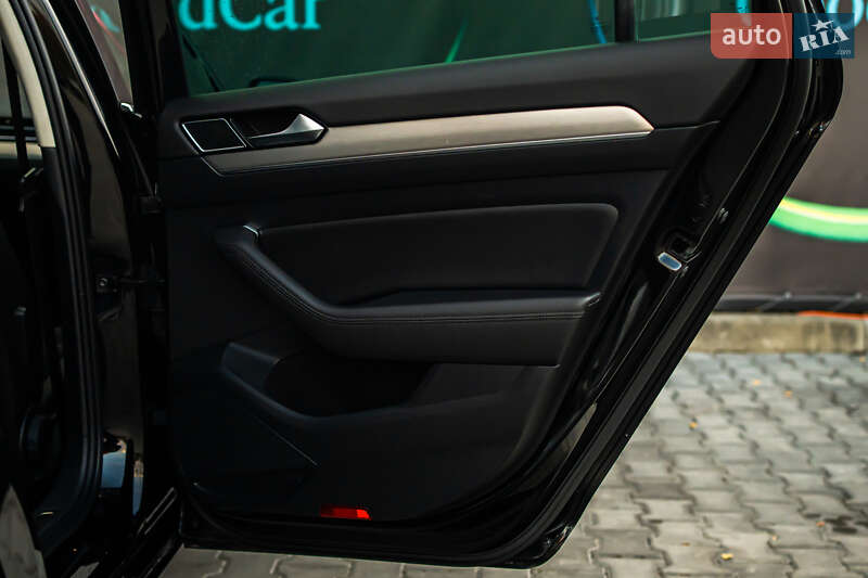 Универсал Volkswagen Passat 2019 в Луцке фото 60 Универсал Volkswagen Passat 2019 в Луцке