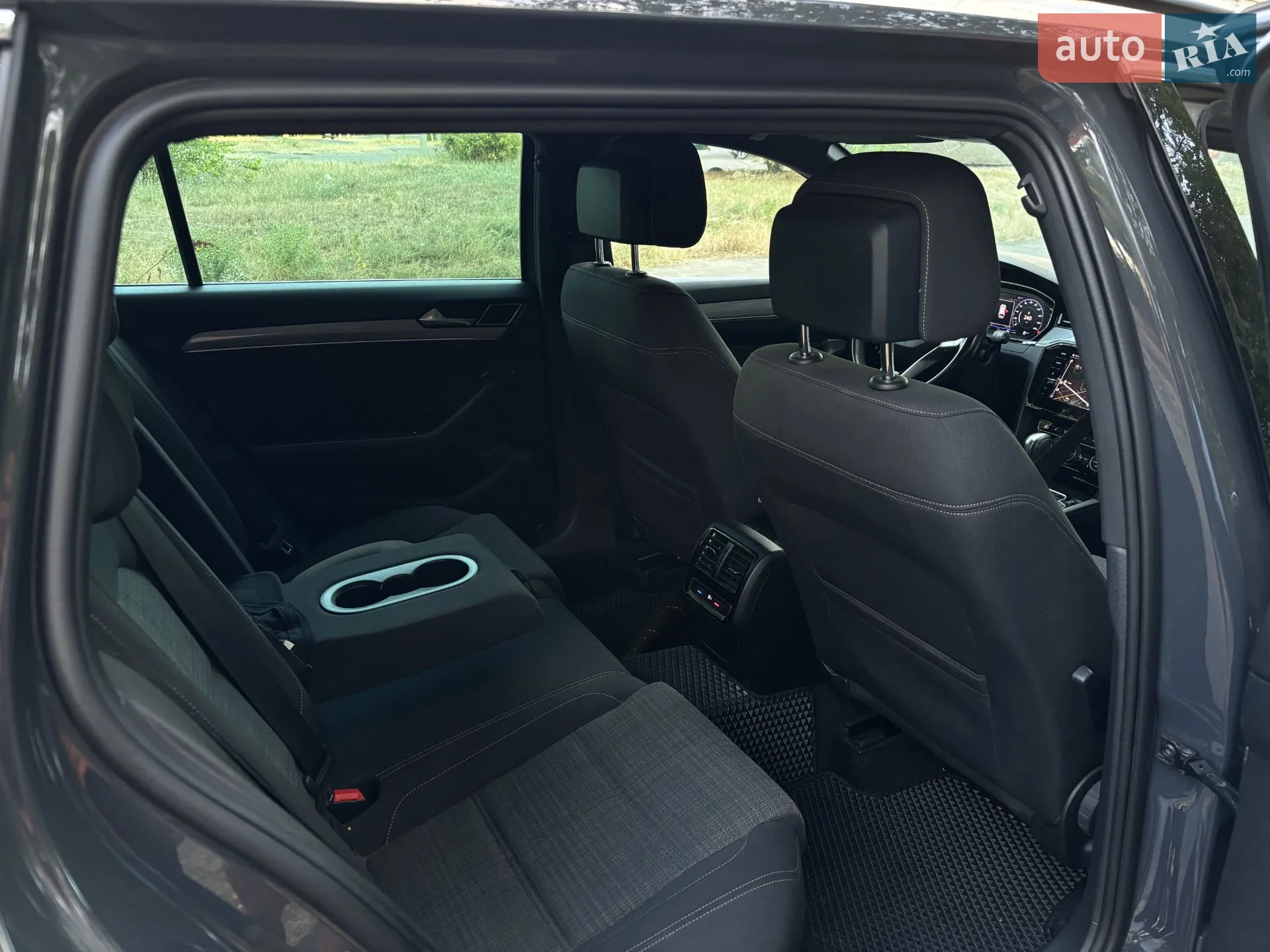 2019 Volkswagen Passat - мініатюра 9