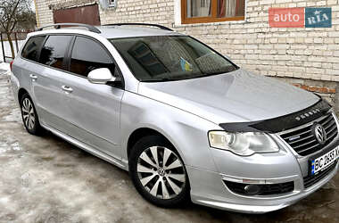 Універсал Volkswagen Passat 2010 в Львові
