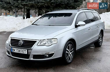 Універсал Volkswagen Passat 2008 в Рівному
