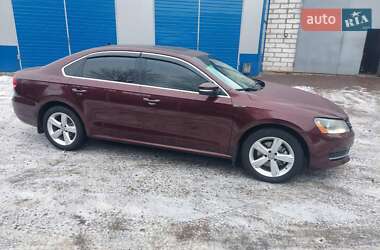 Седан Volkswagen Passat 2012 в Києві
