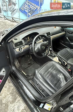 Седан Volkswagen Passat 2012 в Софиевской Борщаговке