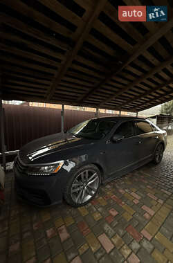 Седан Volkswagen Passat 2016 в Луцке