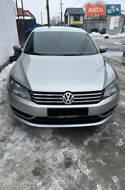 Седан Volkswagen Passat 2012 в Макарове