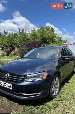 Седан Volkswagen Passat 2013 в Кременчуге