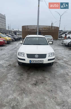 Универсал Volkswagen Passat 2001 в Киеве