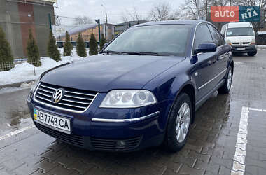 Седан Volkswagen Passat 2004 в Вінниці