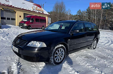 Універсал Volkswagen Passat 2001 в Маневичах