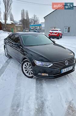 Седан Volkswagen Passat 2015 в Українці