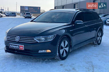 Універсал Volkswagen Passat 2016 в Львові