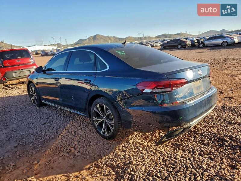 Седан Volkswagen Passat 2021 в Львове