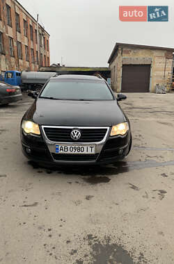Универсал Volkswagen Passat 2006 в Корце