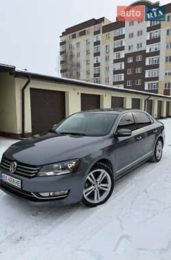 Седан Volkswagen Passat 2013 в Хмельницком