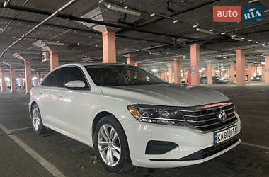 Седан Volkswagen Passat 2021 в Киеве