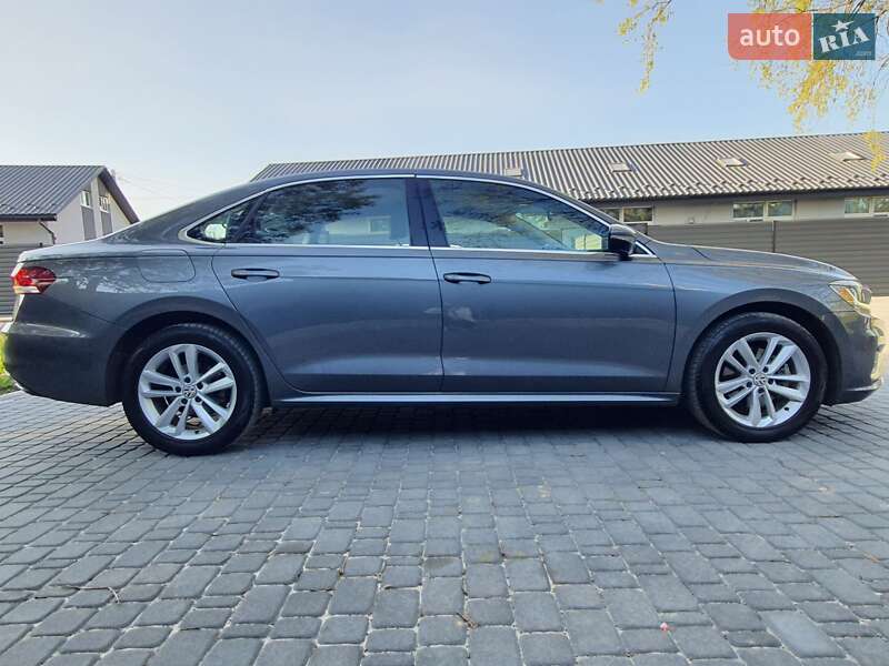 Седан Volkswagen Passat 2020 в Киеве
