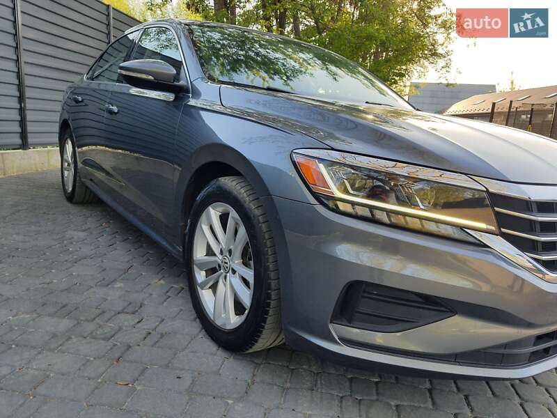 Седан Volkswagen Passat 2020 в Киеве