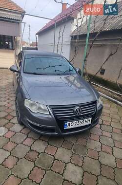 Седан Volkswagen Passat 2006 в Мукачево