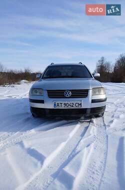 Універсал Volkswagen Passat 2000 в Чорткові