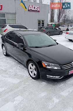 Седан Volkswagen Passat 2015 в Киеве