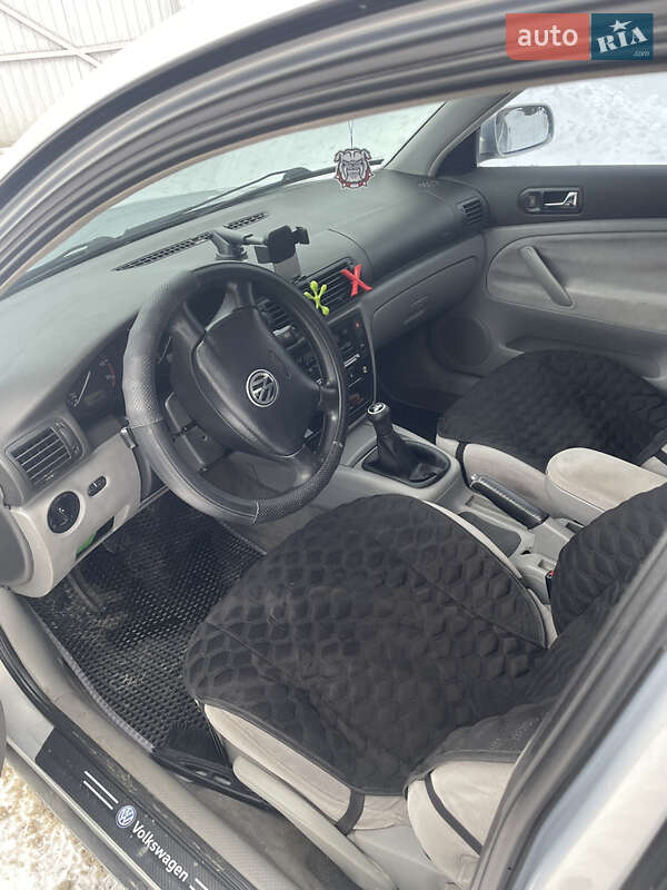 Седан Volkswagen Passat 1998 в Фастове