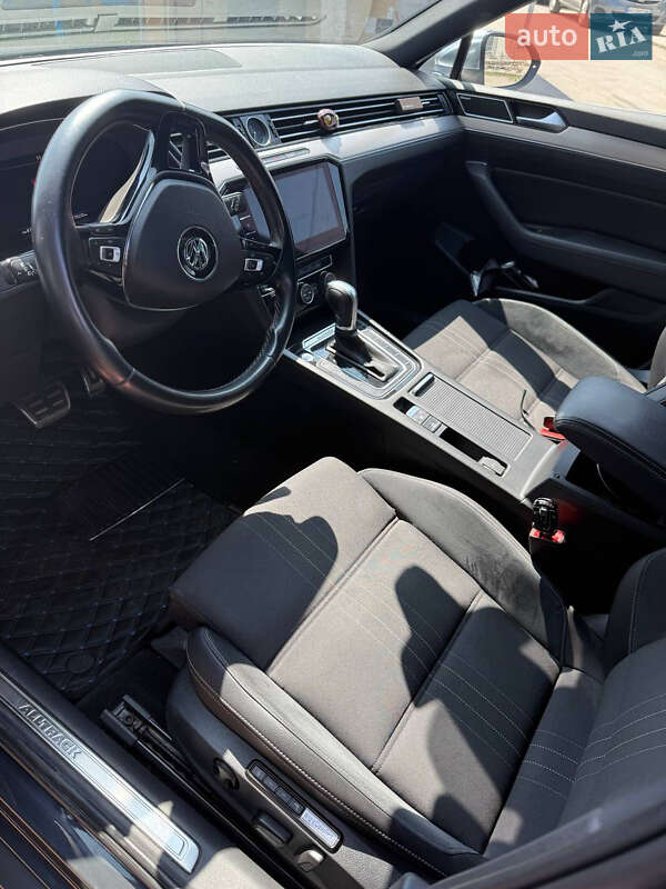 Универсал Volkswagen Passat 2019 в Ужгороде