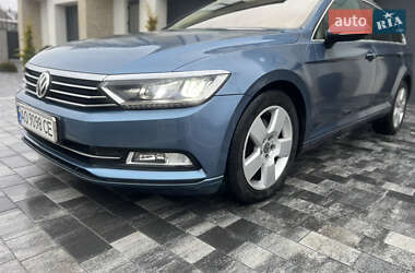 Універсал Volkswagen Passat 2016 в Ужгороді