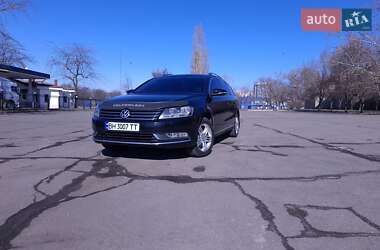 Універсал Volkswagen Passat 2013 в Миколаєві