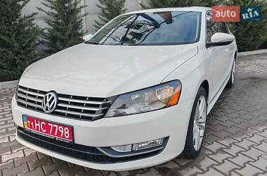 Седан Volkswagen Passat 2013 в Могилів-Подільському