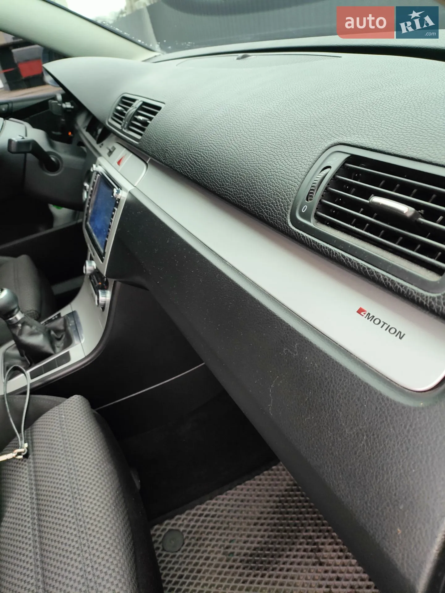 2010 Volkswagen Passat - мініатюра 16
